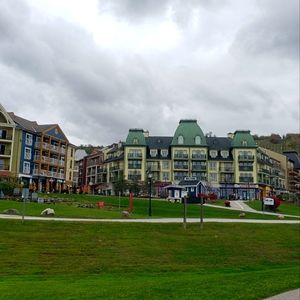 Meet your Posher, Mina